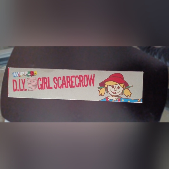 D.I.Y mini Girl Scarecrow - Picture 4 of 4
